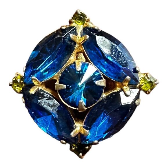 Vintage‎ Blue Clip On Earrings - Picture 1 of 4